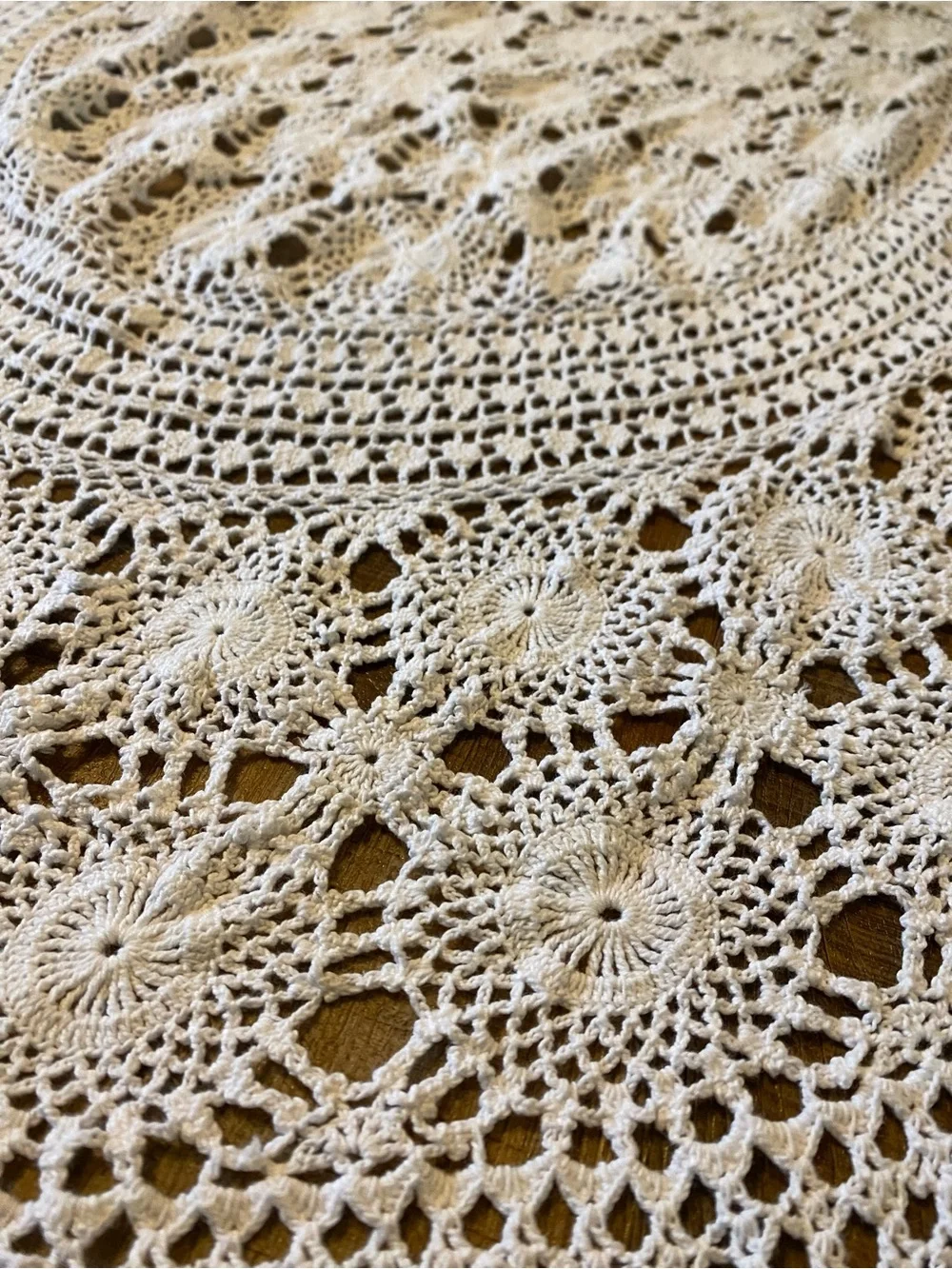 Beautiful Vintage Handmade Crochet Oval Tablecloth - White